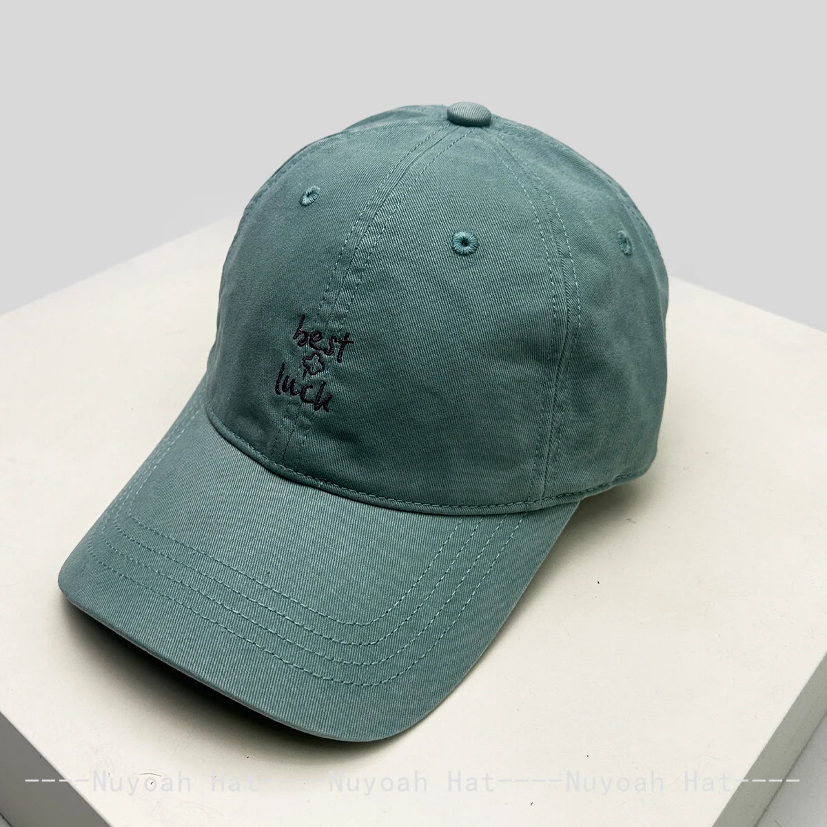 New Men Women Korean Embroidered Letters Four-leaf Clover Baseball Hats Sunshade Simple Versatile Niche Peaked Caps ins Fashion