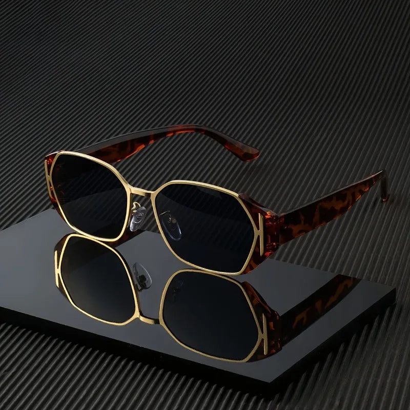 Unisex Stylish Black & Golden Rimless Fashion Glasses - Lightweight Metal & Acetate Frame Perfect for Music Festivals