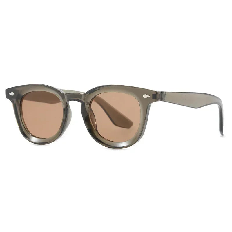 JNPCXI Retro Round Men Sunglasses Fashion Clear Ocean Lens Shades UV400 Women Trending Rivets Sun Glasses