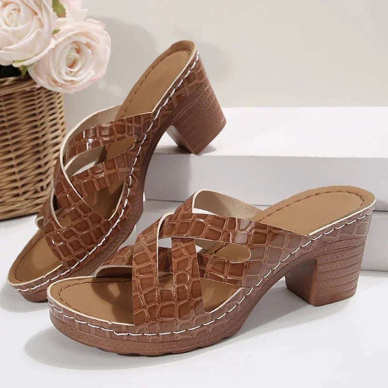 Summer Women's Thick High Heels Sandals 2025 Cross Straps High Heeled Slippers Woman Lightweight Plus Size 36-43 Beach Sandles