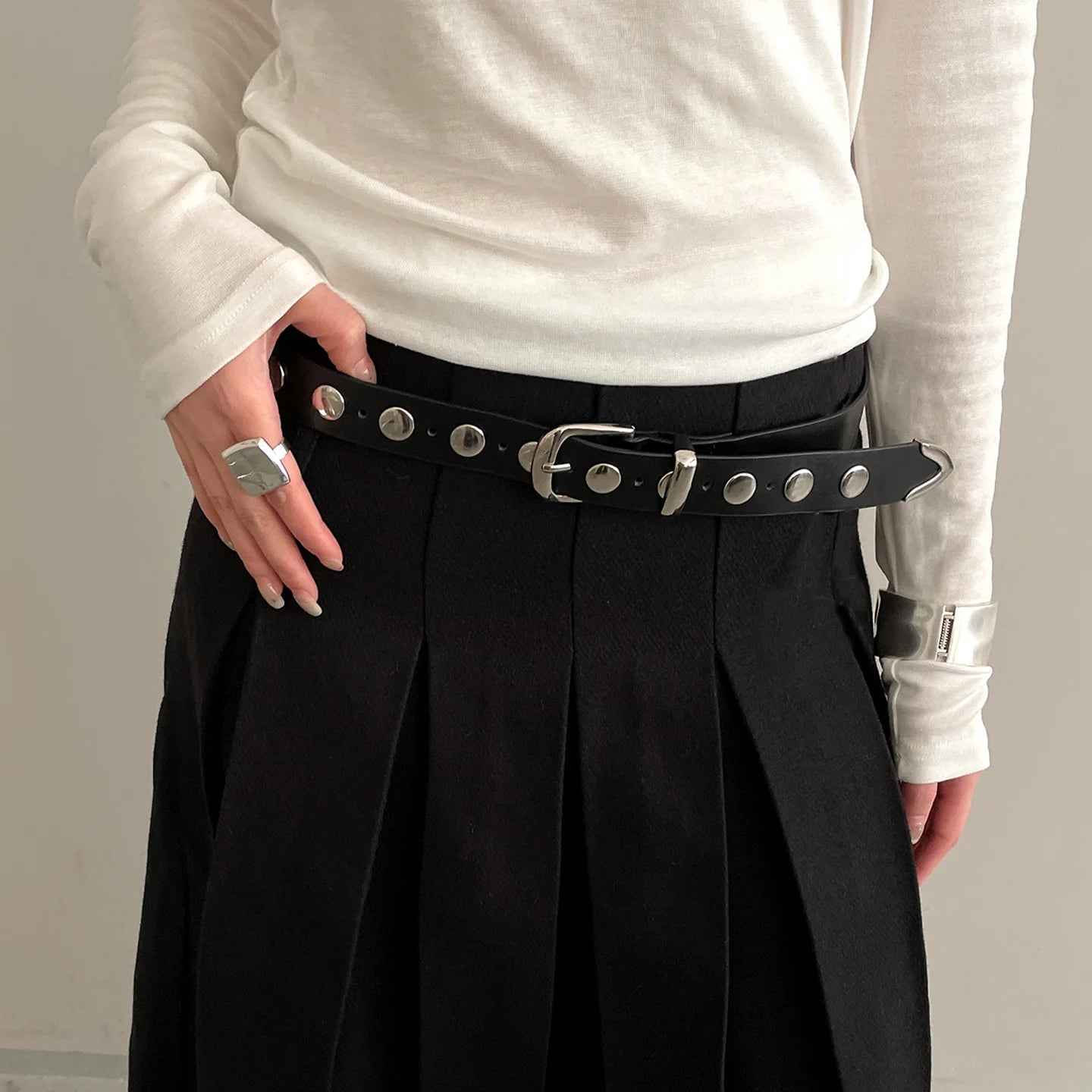 New Heavy-Duty Rivet Leather Belt Versatile Waist Belt With A Unique Accessory Belt For Women