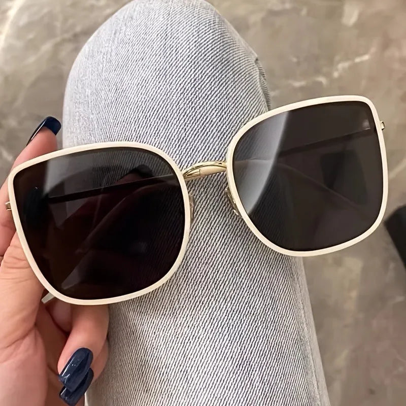 Women'S Large Face Glasses with Black Frame Cat Eye Style Fashion Eyewear