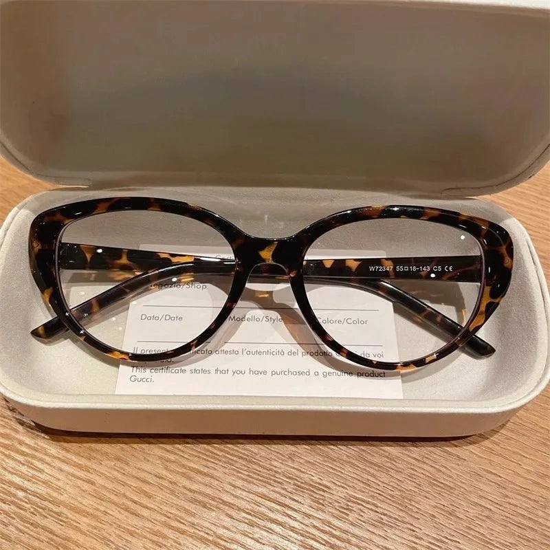 Retro Sweet Cool Spice Millennium Y2K Cat Eye Frame Anti Blue Light Glasses for Women Black Frame European American Eyeglasses
