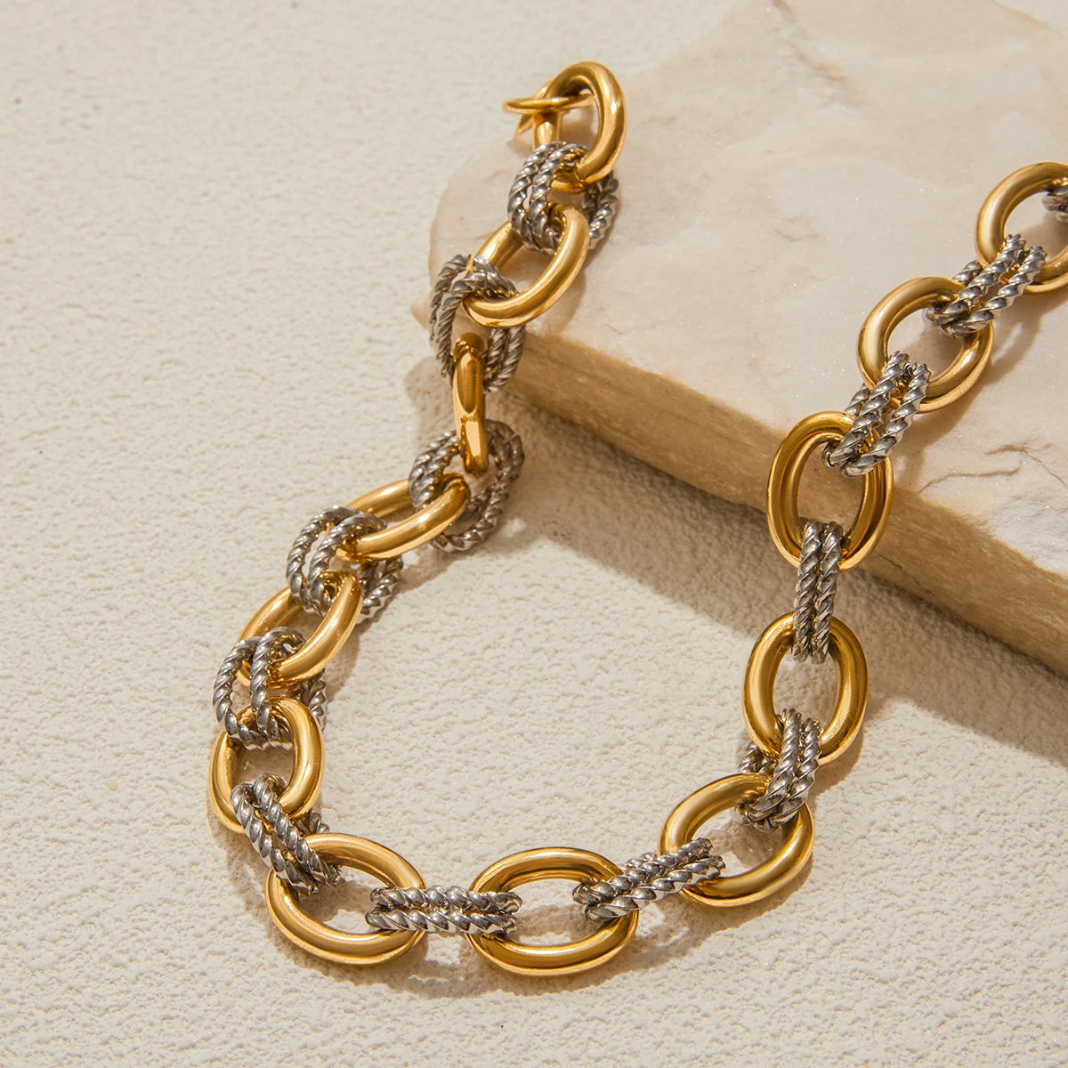 Uworld Minimalism 18K Gold Color Plated Stainless Steel Double Color Oval Smooth Fried Dough Twists Necklace Stackable Chain Nec