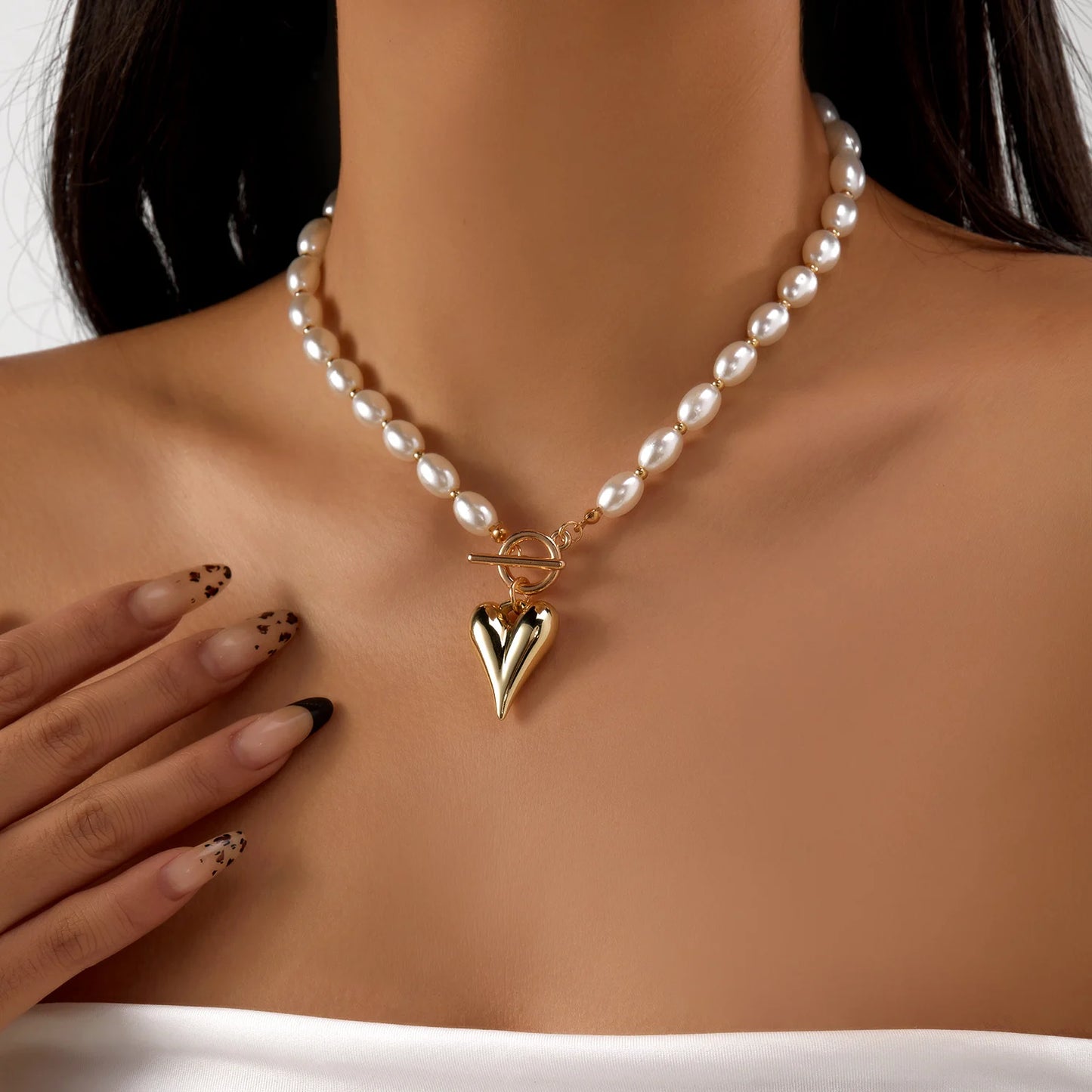 Luxury Elegant Crystal Beads Imitation Pearl Necklace for Women Fashion Love Heart Pendant Choker Neck Chain Jewelry Accessories