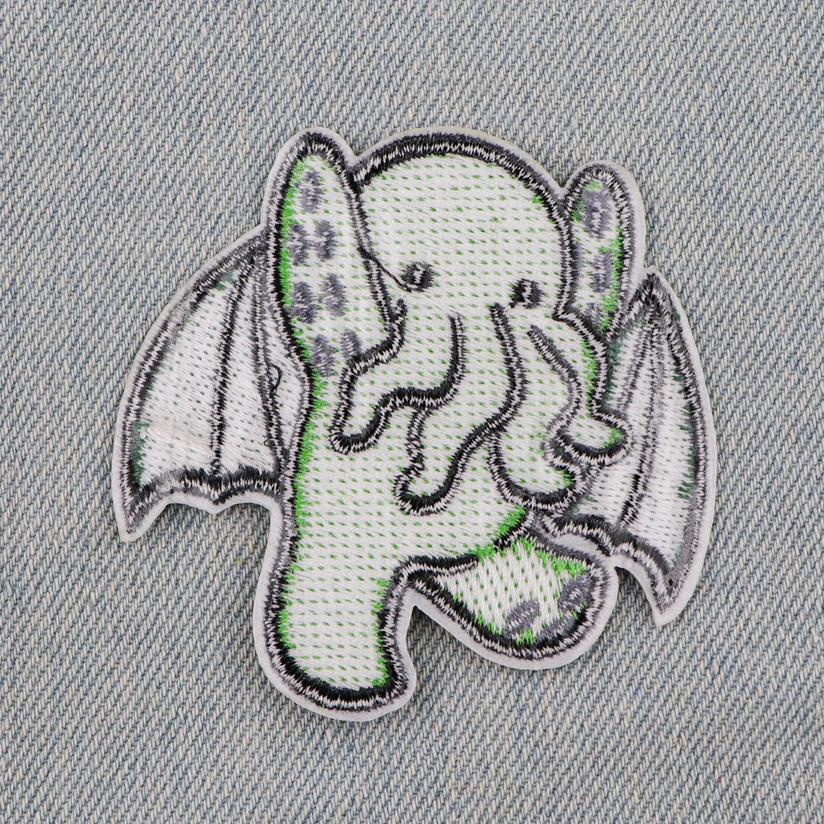 Green Elephant Embroidery Patch Fairy Tale Iron On Patches For Clothing Thermoadhesive Patches On Clothes DIY Sew Cartoon Badges