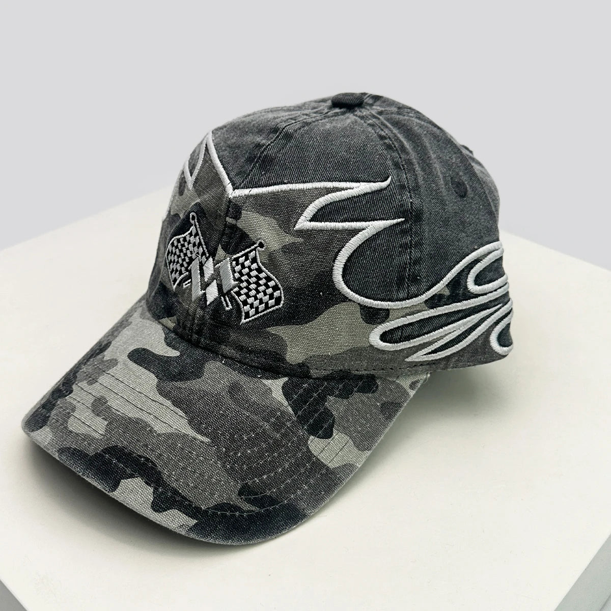 New Unisex Hip Hop Letter Flame Flag Baseball Hats Sunshade Personal Versatile Color Block Peaked Caps Niche Fashion Retro ins