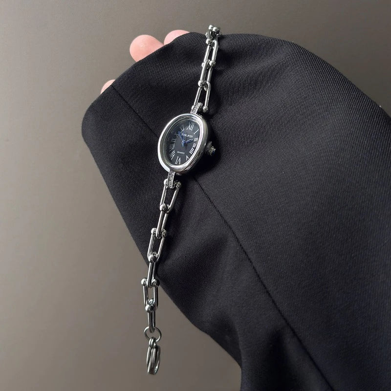 Famous Women Brand Oval Dial Quartz Watch Vintage Rome Dial Watches Elegant Bracelet Wristwatches Dropshipping Relógio Gifts