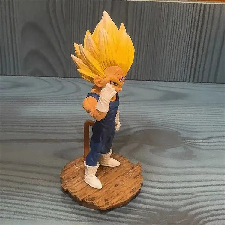 9cm Dragon Ball Z Super Saiyan Prince Vegeta Figure Standing Posture PVC Model