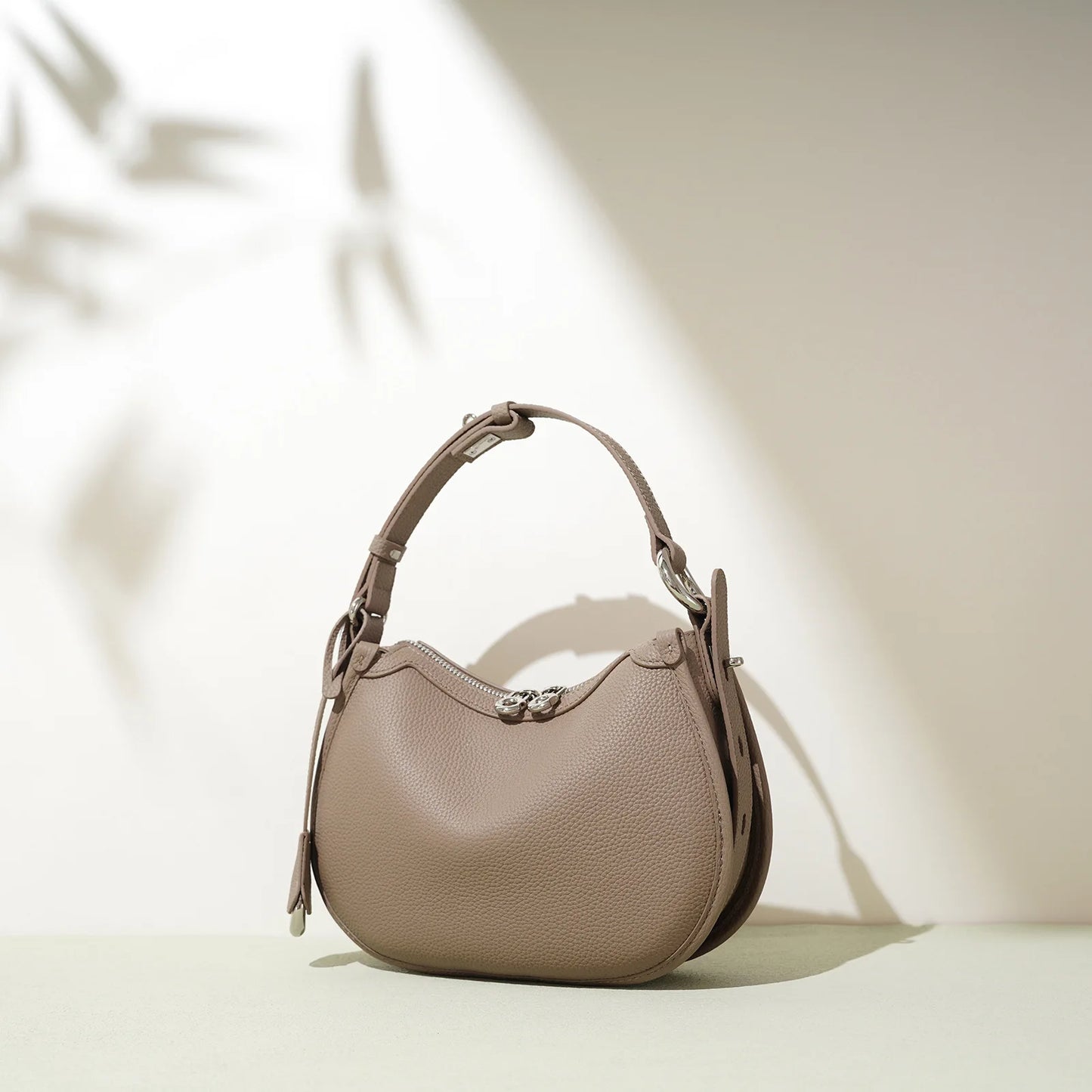 2026 New Luxury Desig Genuine Cowhide Leather Handbag Women's Fashionable Underarm Bags Female Vintage Shoulder Crossbody Bag