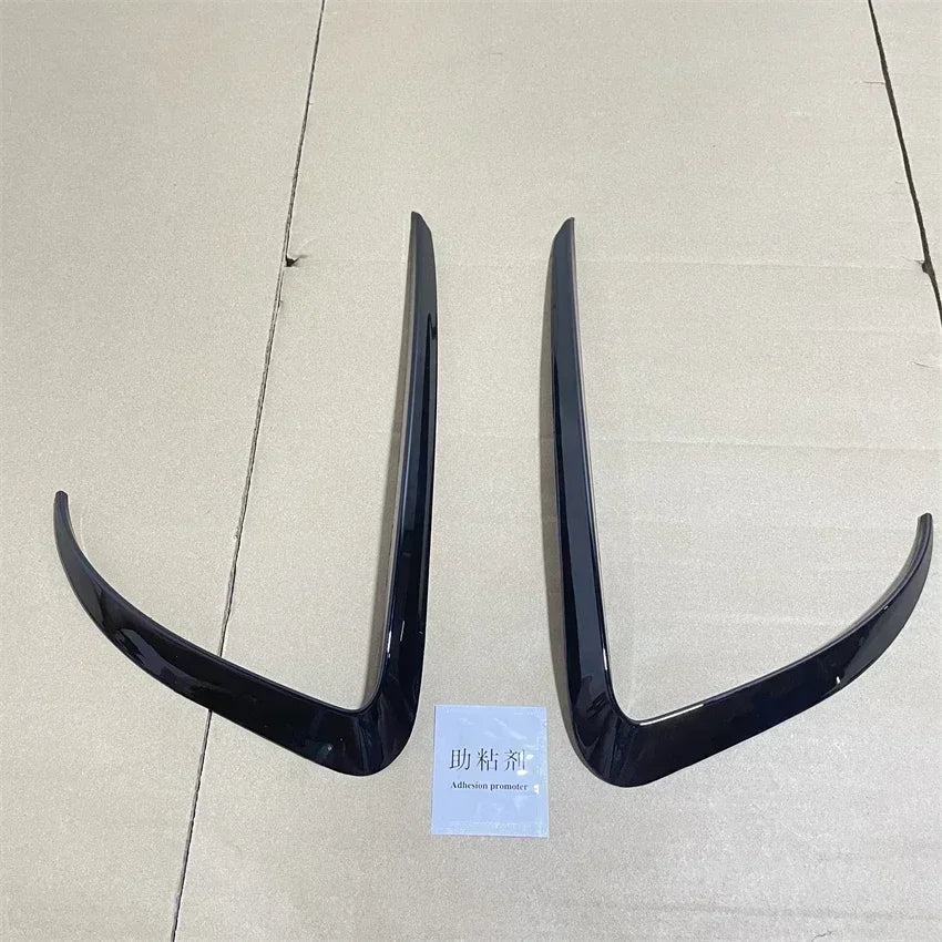 Front Bumper Cover Wind Knife For Tesla Model 3 2017-2023 ABS Glossy Black Fog Lamp Trim Carbon Look Blade Trim Light Eyebrow
