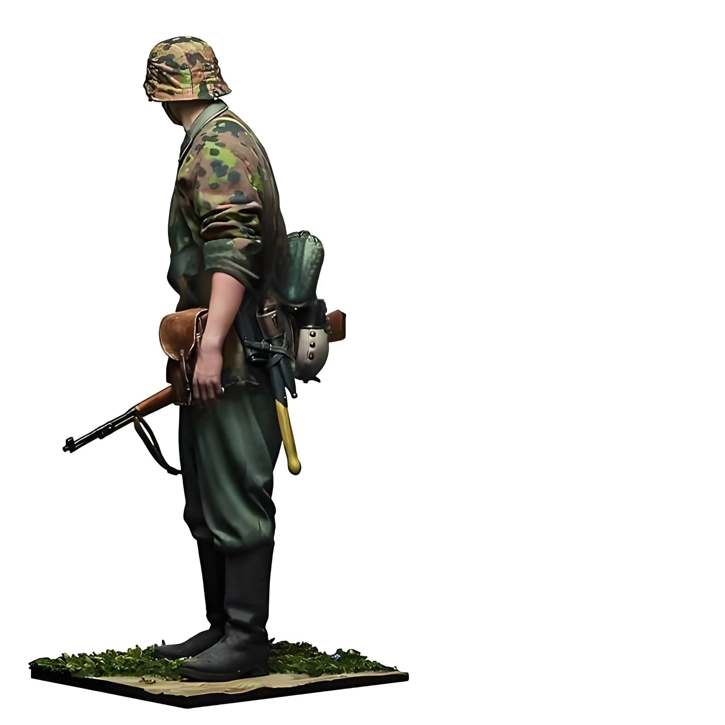 1/35 World War II European soldier resin figure, white model set, unassembled
