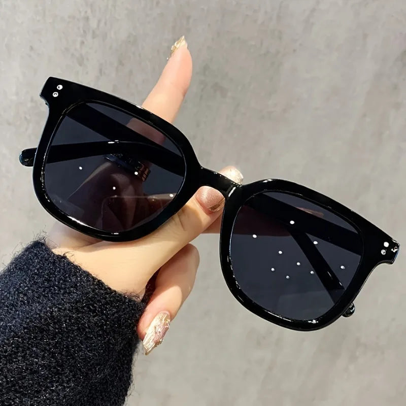 1-piece Set of Orange Fashionable Women's Glasses Suitable for Travel, Fashion Shows, and Daily Wear