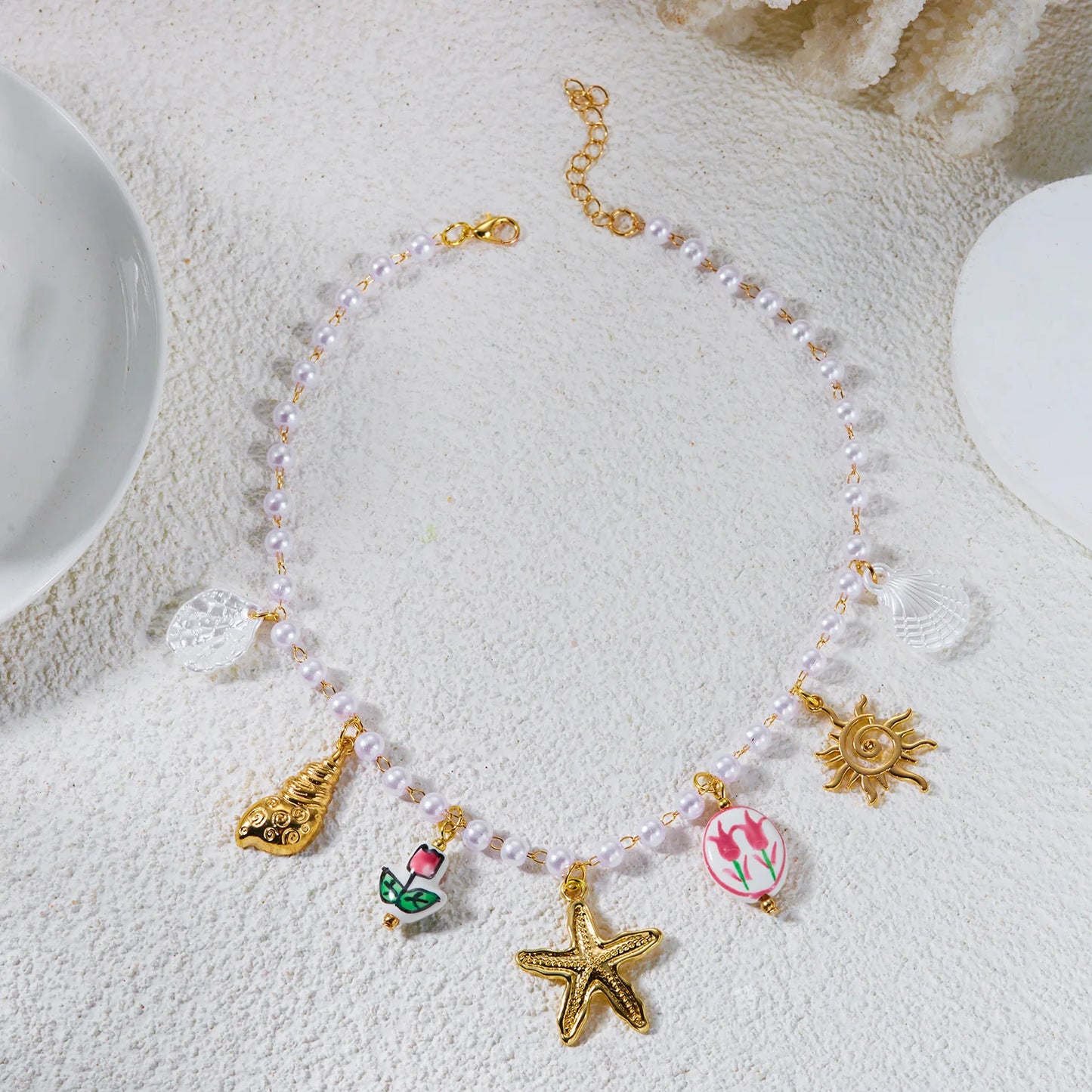 Boho Beach Faux Pearl Choker for Women Gold Color Starfish Conch Sun Charm Summer Vacation Swimwear Jewelry