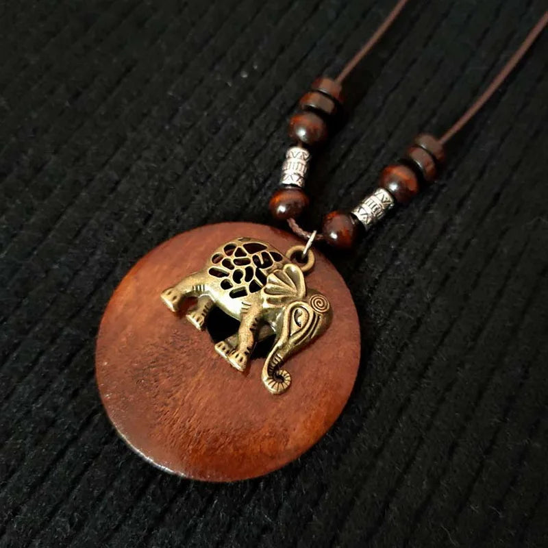Vintage Ethnic Style Wooden Flower Leaf Owl Elephant Pendant Necklace for Women Long Sweater Chain Necklaces Neck Collar Jewelry