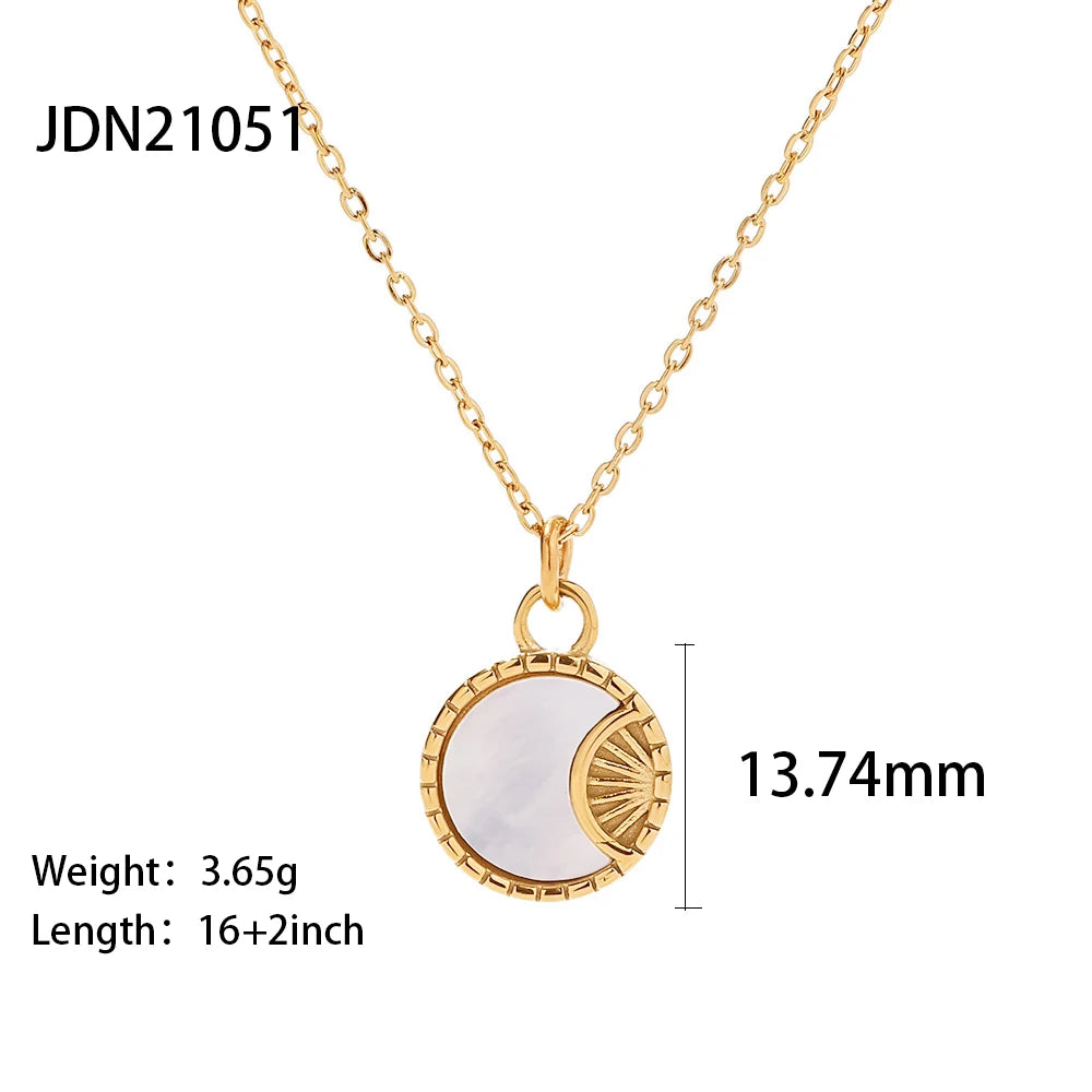 Uworld INS Stainless Steel White Shell Sun Necklace 18K Gold Plated Oval Sun Moon Shell Pendant Necklace Jewelry ожерелье Gift