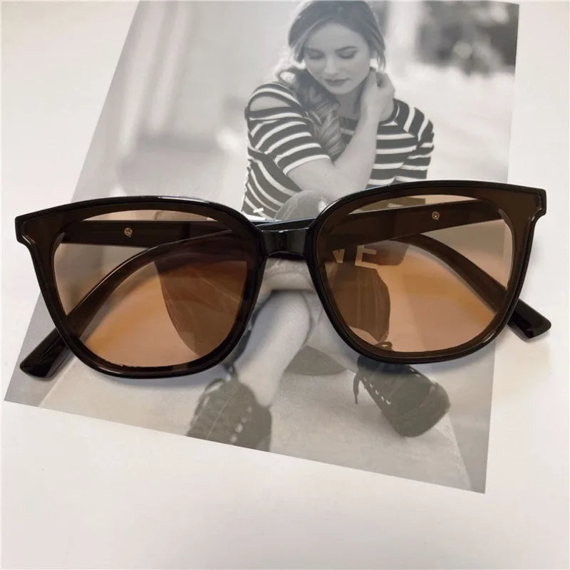 Retro Large Frame Sunglasses Men and Women UV Protection Sunglasses