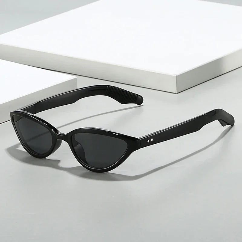 JNPCXI New Fashion Cat Eye Women Sunglasses Retro Rivets Men Green Tea Shades UV400