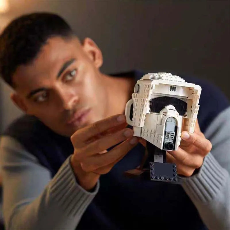 Galaxy Assemble Puzzle Model Bricks Space Wars Helmet Figures Building Blocks