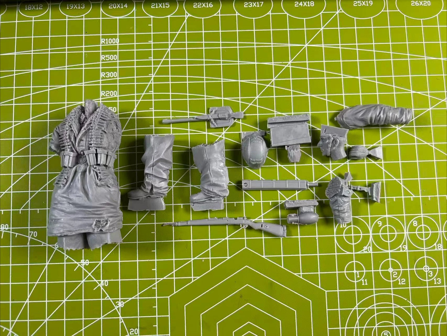 1: 16 Casting Resin Model Grey Kit Kharkiv Soldier 1-Person Model Requires Assembly Unpainted