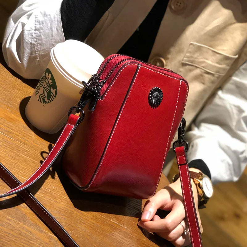 Women Mini Genuine Leather Crossbody bags Female Small Oil Wax Cowhide Leather Shoulder Messenger Bag Luxury Designer Handbag