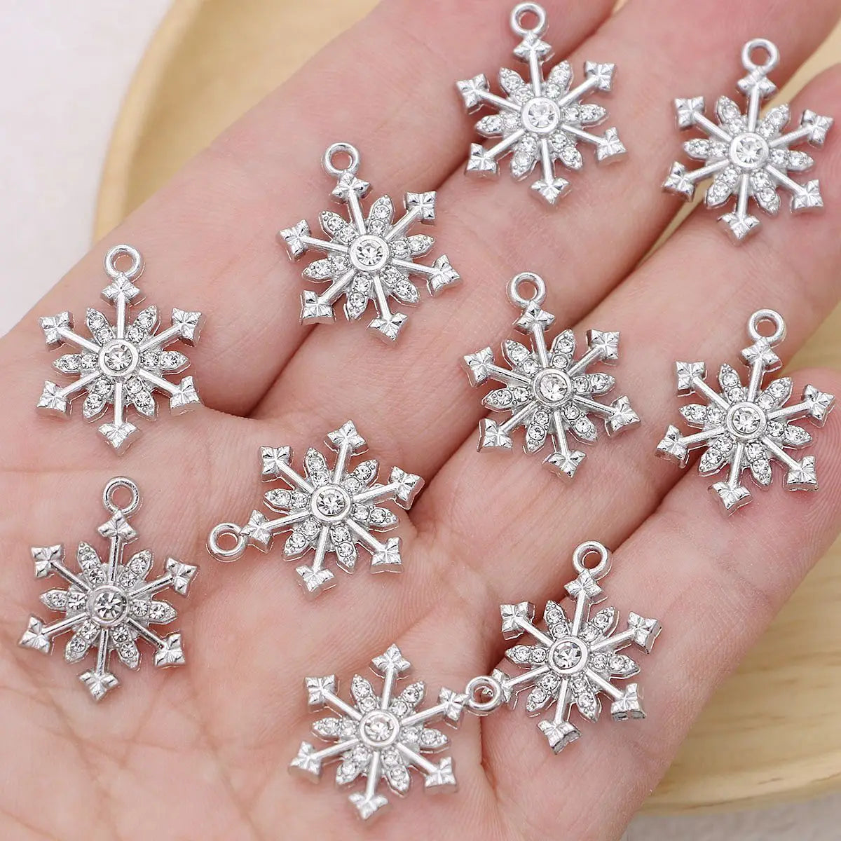 15pcs gold-plated crystal snowflake pendants, suitable for making jewelry earrings bracelets necklace accessories DIY