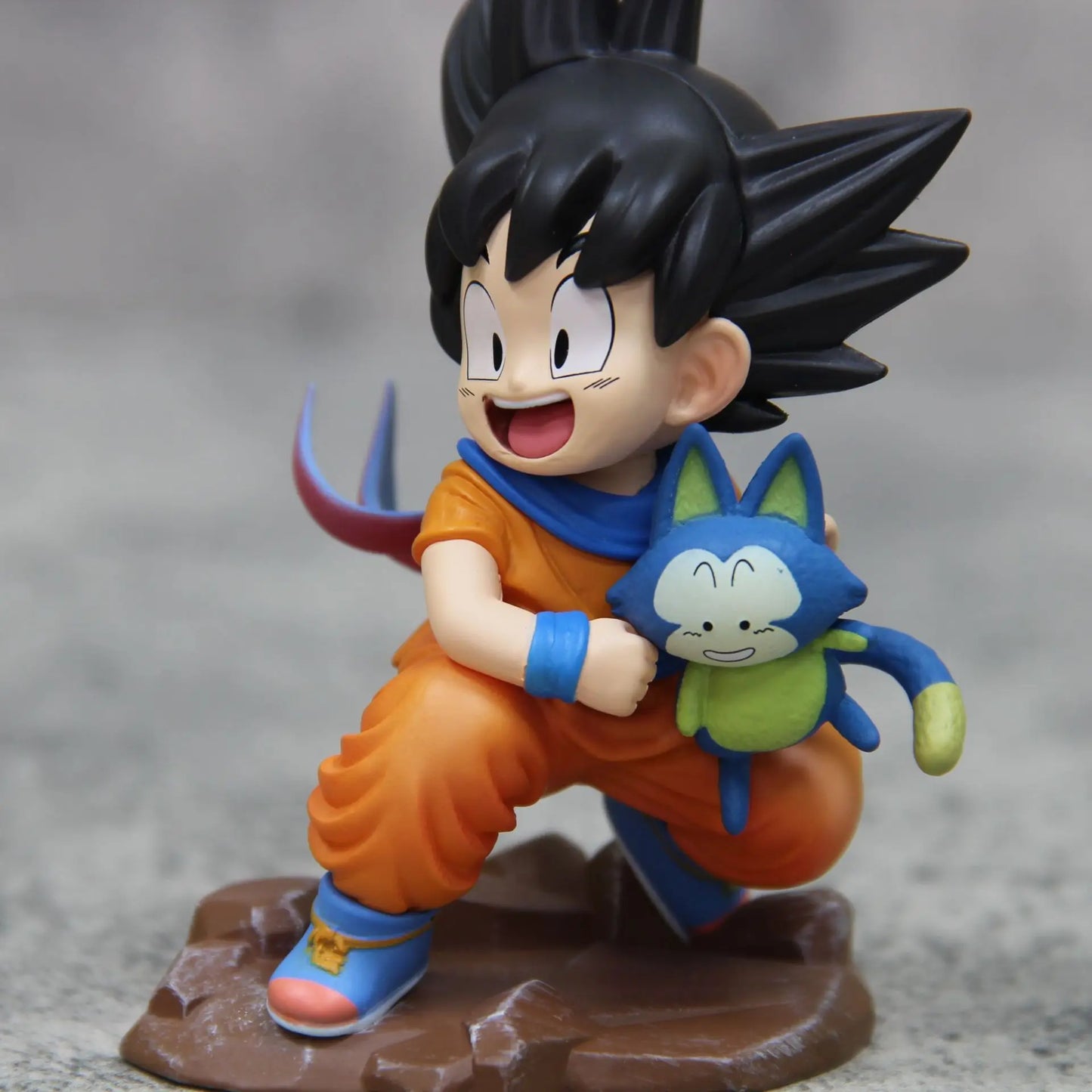 Dragon Ball Childhood Little Goku Hugs Puer Ya Mu Tea Little Scene Action Figure