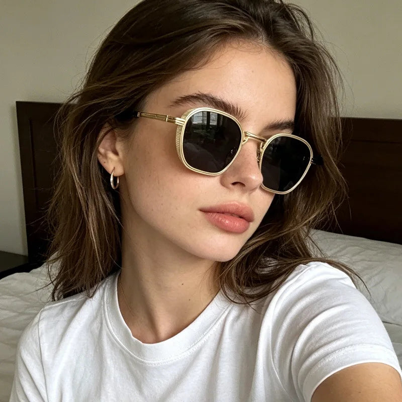 JNPCXI Retro Square Metal Women Sunglasses Shades UV400 Fashion Clear Gradient Shades UV400 Men Trending Punk Sun Glasses