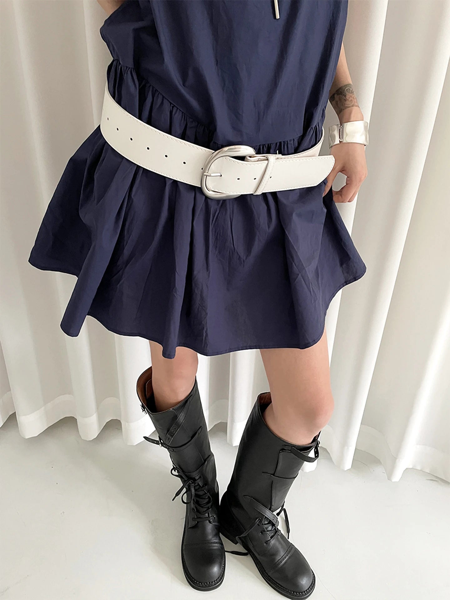 High-End Wide Belt For Women Minimalist White Waist Cincher With Belt Decoration For 2025 New Arrivals