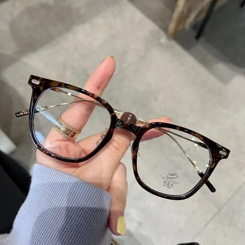 Outdoor Photochromic Anti Radiation Shades Glasses for  Woman Man Square Metal Frame Transition Anti Radiation Eyeglasse