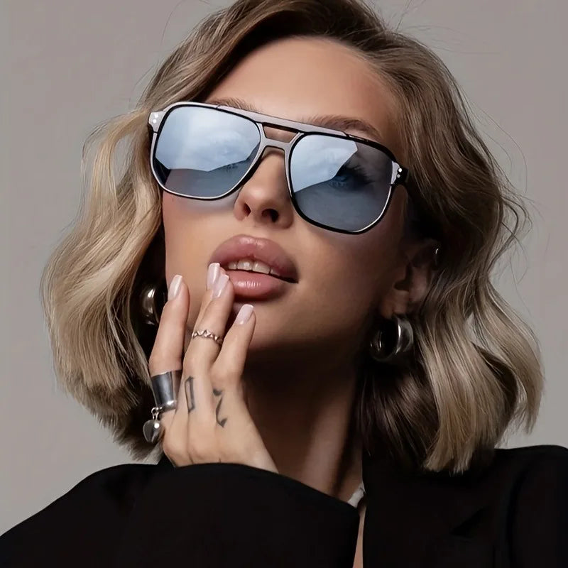 Stylish Blue Lenses Women'S Fashion Glasses - Black Frame Polycarbonate Lenses Perfect for Fashion-Forward Looks