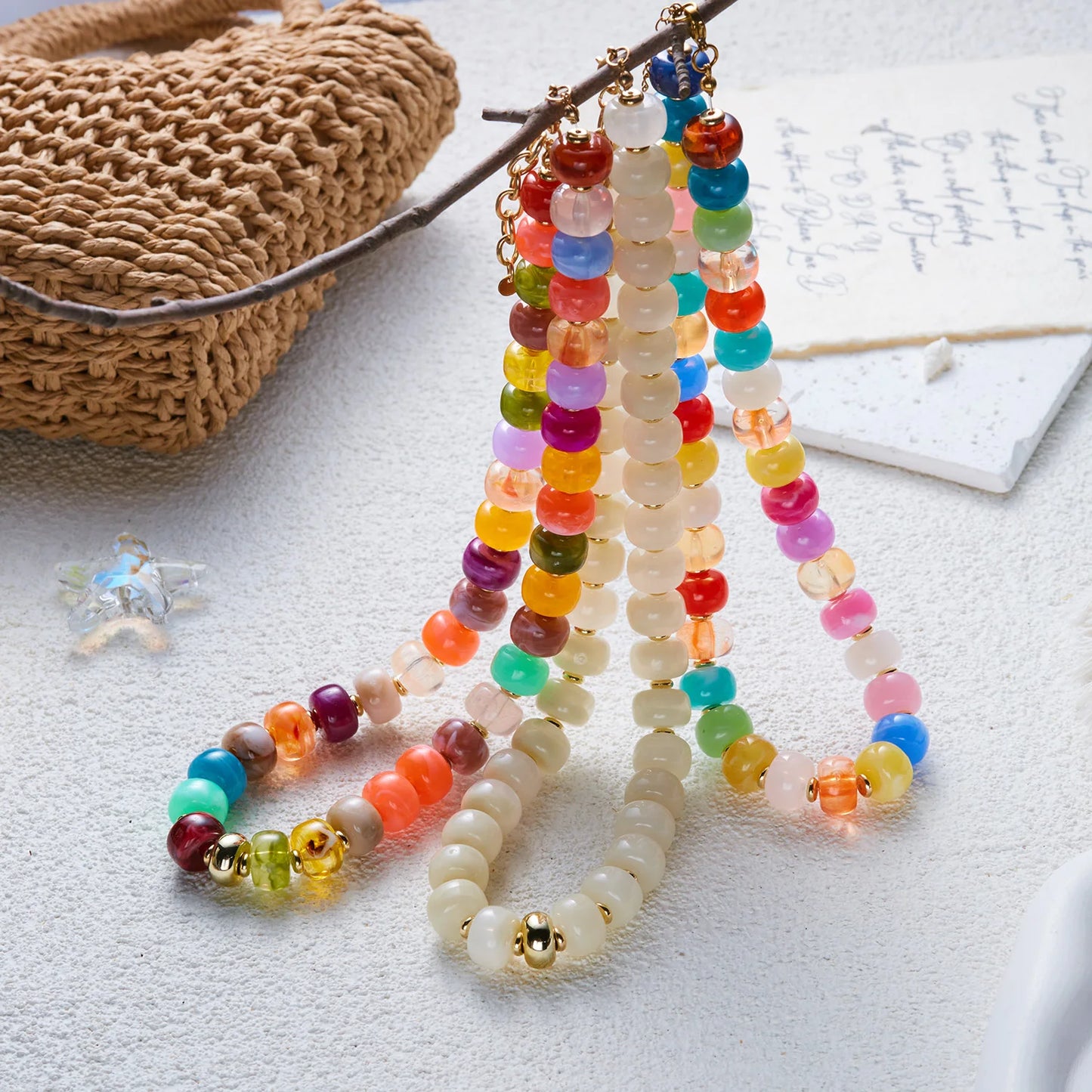Chunky Dopamine Colorful Resin Bead Necklace for Women Y2K Aesthetic Rainbow Candy Pendant Necklace Statement Jewelry