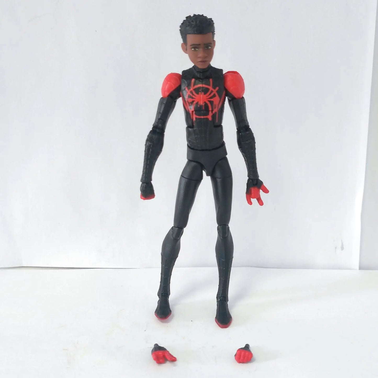 Marvel Legends Across The Spiderverse Wave 2 Peter Paker Gwen Spot Miles 2099 Spider Punk  Wave 6" Action Figure