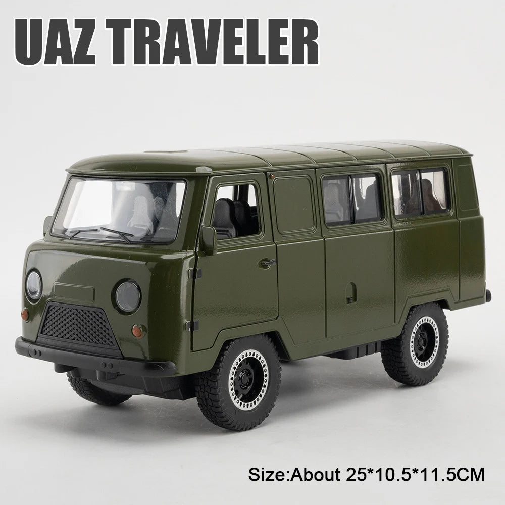 1:18 Russia UAZ Hunter Travelers Alloy Diecast Model Toys Car with Sound Light Pull Back Doors Opened Vehices Boy Christmas Gift