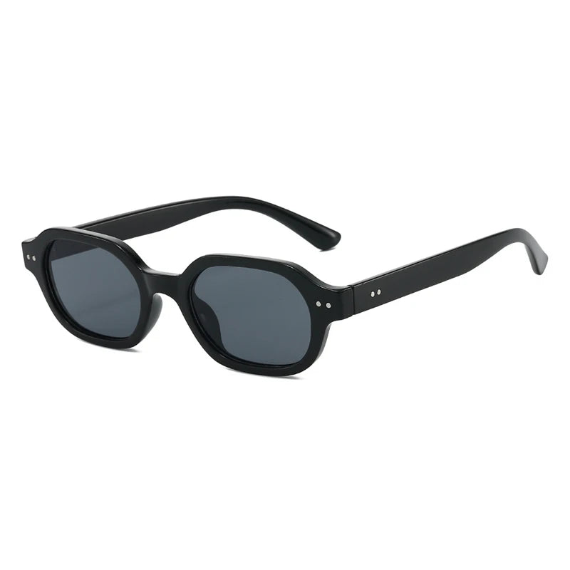JNPCXI Vintage Rivets Square Sunglasses Women Fashion Clear Tea Tea Gradient Shades UV400 Men Trending Punk Sun Glasses