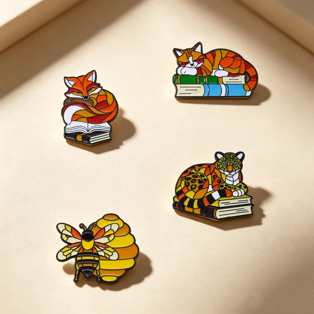 4 PCS Colorful Fox Enamel Pins Cute Cartoon Glass Style Brooches for Backpacks Animal Lapel Badges for Fox Lovers & Bookish Gift