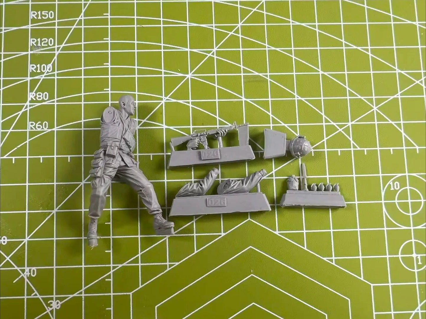 1/35 Cast Resin Model Vietnam War Soldier 1-person Scene Model Toy Unpainted