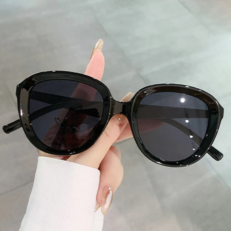 JNPCXI Retro Cat Eye Women Sunglasses Shades UV400 Fashion Brown Tea Trending Rivets Punk Men Sun Glasses