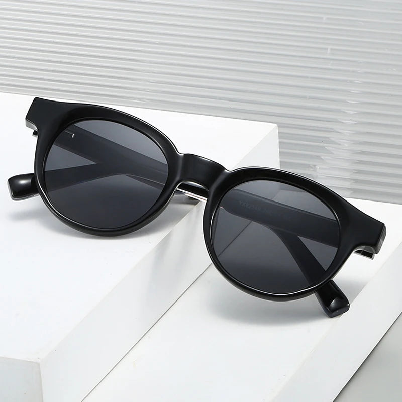 JNPCXI New Round TR90 Contrast Color Women Sunglasses Retro Rivets Punk Men Sun Glasses Gray Shades UV400