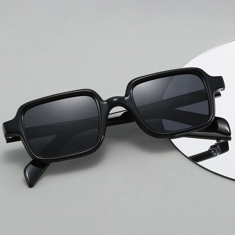 JNPCXI New Square Quality Sunglasses Women Shades UV400 Retro Trending Rivets Men Gradient Sun Glasses