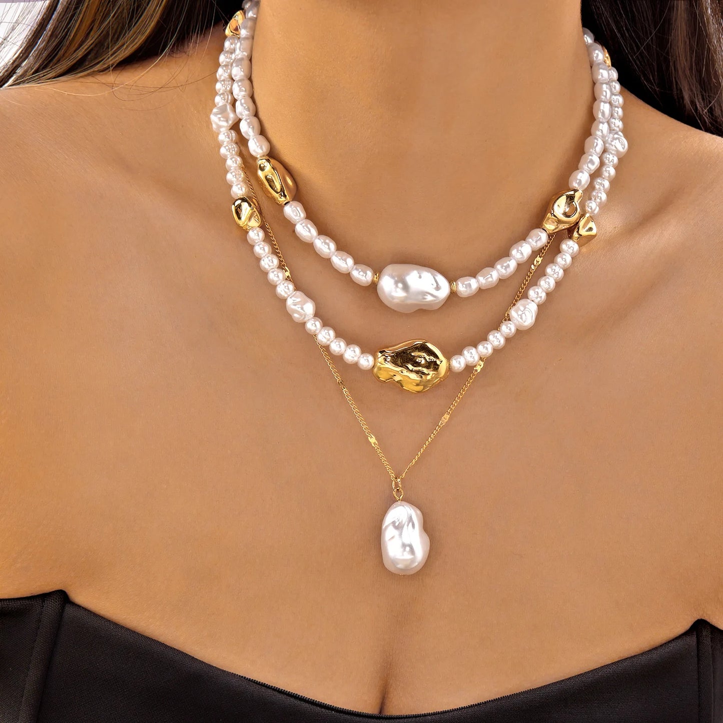 Elegant Irregular Imitation Pearl Choker Necklace for Women Simple Layered Necklace Clavicle Chain Fashion Jewelry Gift Collares