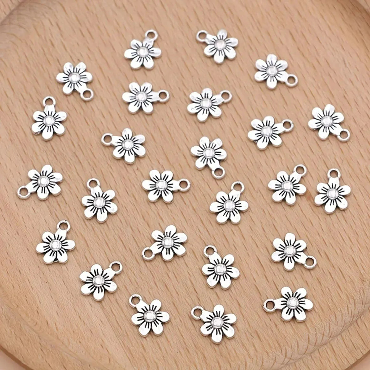 20Pcs Antique Silver Plated Flower Charms Necklace Pendants for Making DIY Earrings Bracelet Handmade Jewelry Accessories