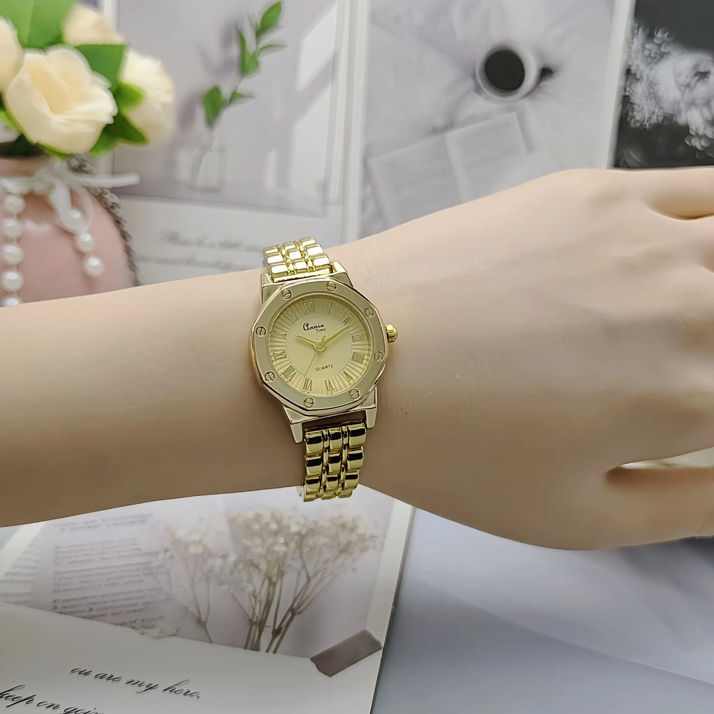 Top Brand Ladies Watches Fashionable Golden Wristwatch Montre Strap Clock Quartz Watch Women's Clock Reloj De Mujer Dropshipping