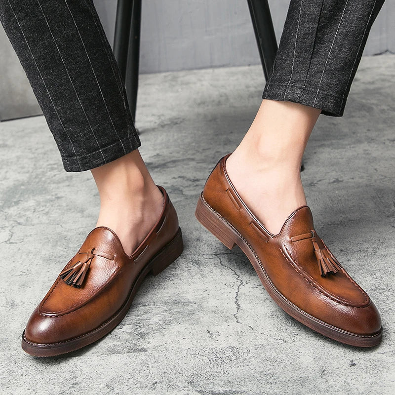 Classic Men's Dress Shoes High Quality Office Leather Shoes For Men Tassel Social Casual Business Shoes Men Loafers