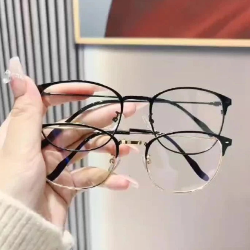 Ladies' Ultra Light Anti Blue Light Glasses Simple Square Frame Metal Hinge Design, Suitable for Digital Screens and Casual Wear
