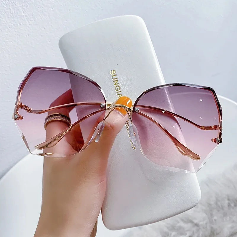 Sunglasses for Women Fashion Rimless Beach Gradient Sunglass Lady Retro Summer Shades UV400 Eyeglasses