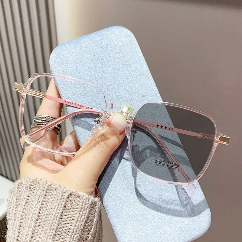 3 in 1 Photochromic Reading Glasses Progressive Multifocal Graded Glasses +1.0 To +4.0 for Women Men Anti-UV Shades