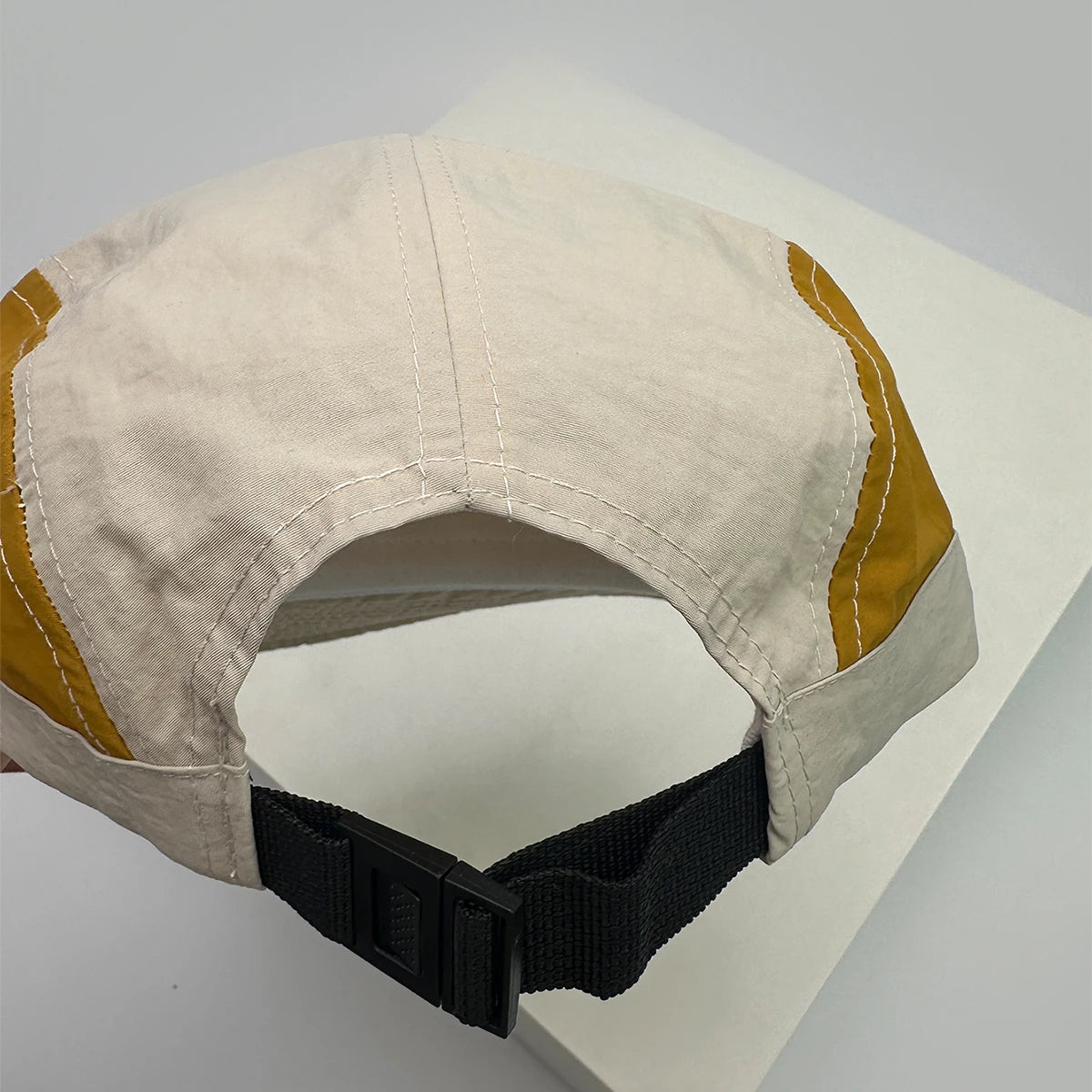 New Unisex Flat Eave Letter Mountain Embroidery Baseball Hats Breathable Color Block Sunshade Quick Drying Peaked Caps Versatile