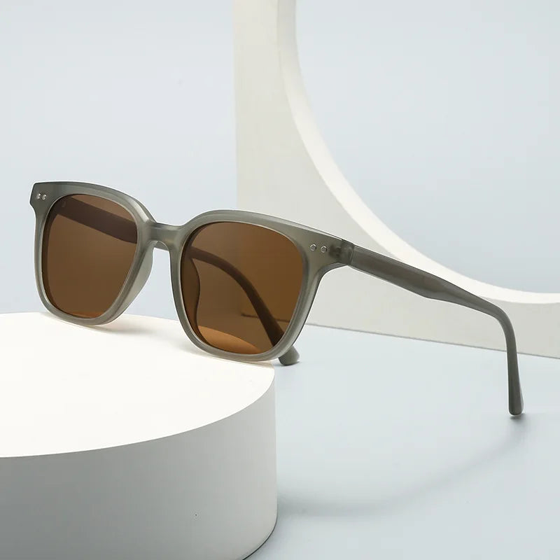 JNPCXI New Polarized Fashion Square Sunglasses Women Shades UV400 Retro Rivets Men Trending Sun Glasses Shades UV400