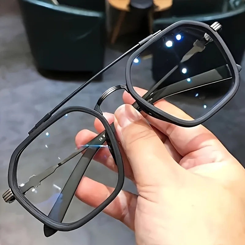 Innovative Square Pilot for Men and Women Metal Frame Perfect for Casual Attire and Activities
